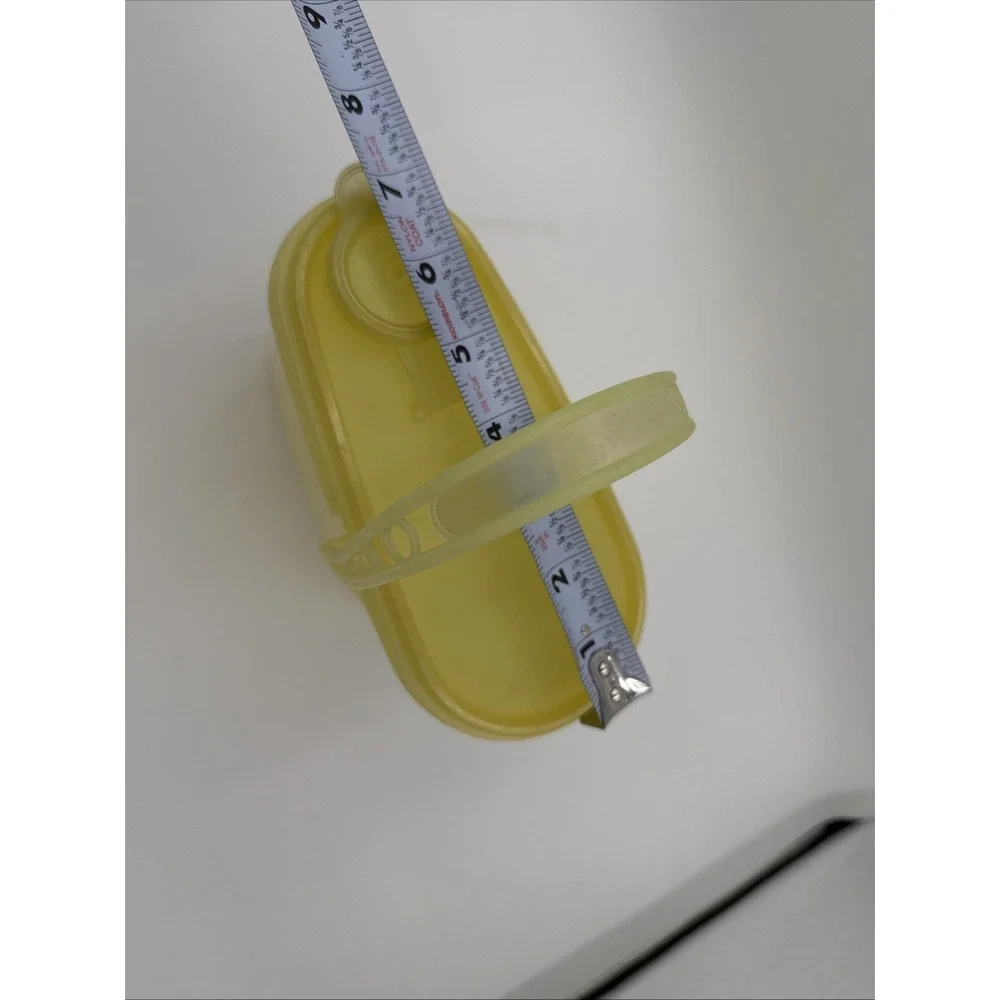 Vtg Tupperware Yellow Slim‎ Pitcher Beverage Container with Handle and Spout Lid